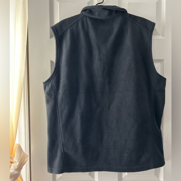 Men’s Columbia vest - Picture 3 of 4